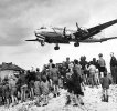 Children-cargo-plane-landing-Tempelhof-Airfield-Berlin-1948.jpg