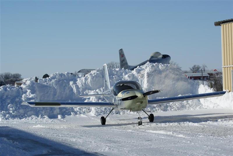 RV-12_in_snow__Large___Medium_.jpg