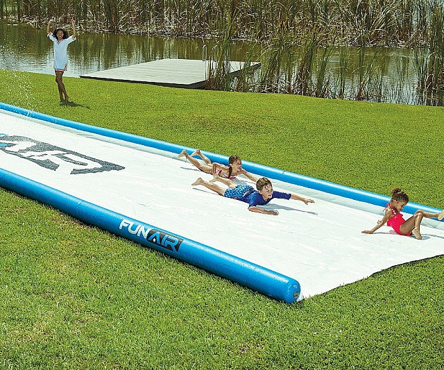 giant-50-foot-slip-and-slide-640x533.jpg