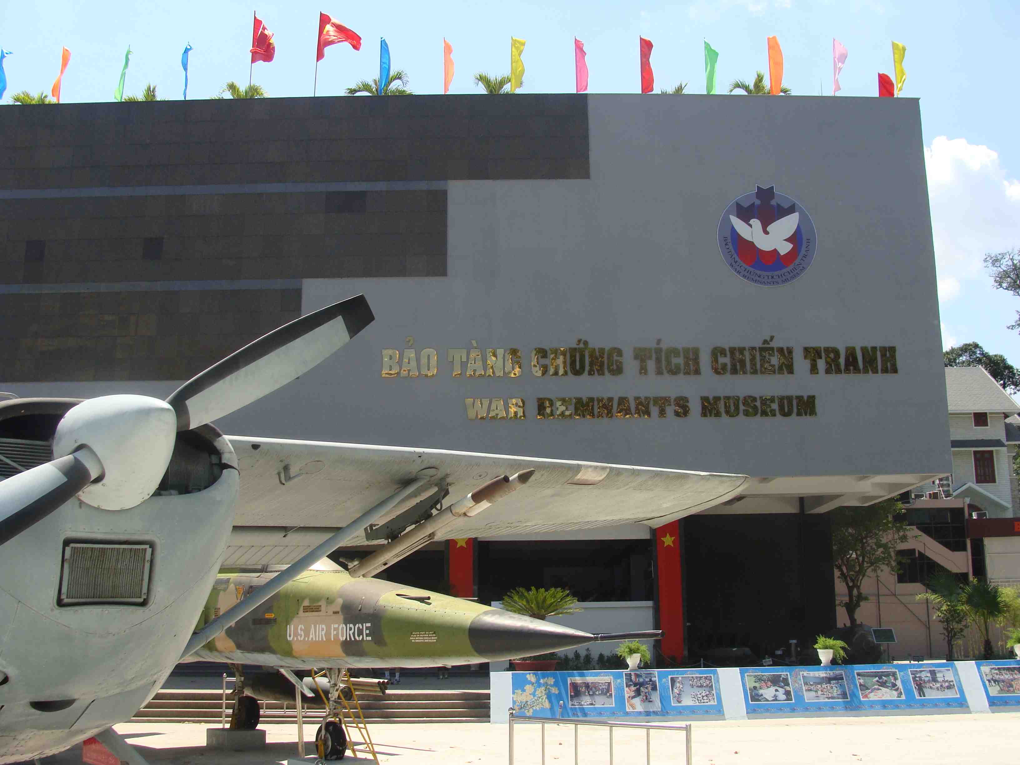 Saigon-War-Museum.jpg